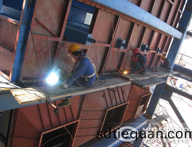 內矇古(gu)130噸鍋(guo)鑪